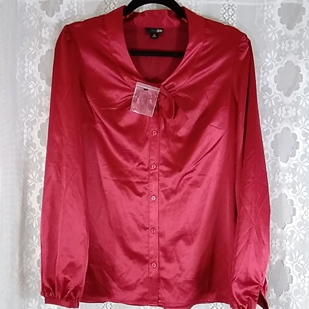 East5th Women Blouses Size M